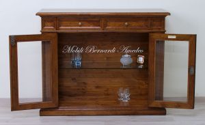 Credenza in legno massiccio con 2 ante a vetro produzione artigianale italiana